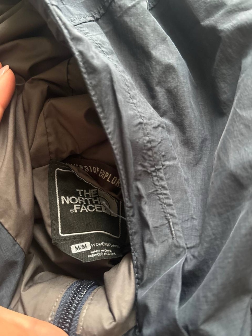 The North Face Jacket Women's M Black
Hyvent Full Zip (71) - Picture 4 of 4